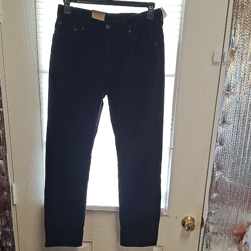 Levi Corduroy Pants